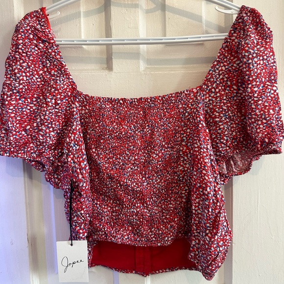 Tops - Picture 8 of 15